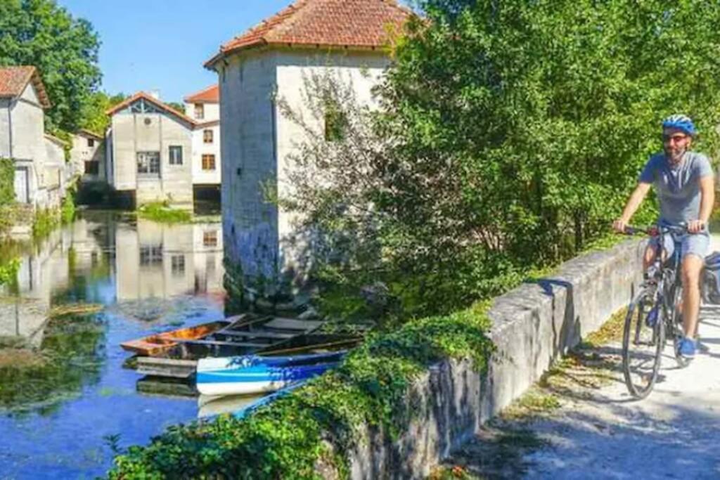 Ferienwohnung L'ESCAPADE Netflix Proche Gare Angoulême Exterior foto