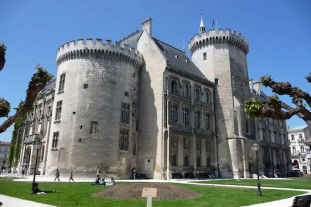 Ferienwohnung L'ESCAPADE Netflix Proche Gare Angoulême Exterior foto